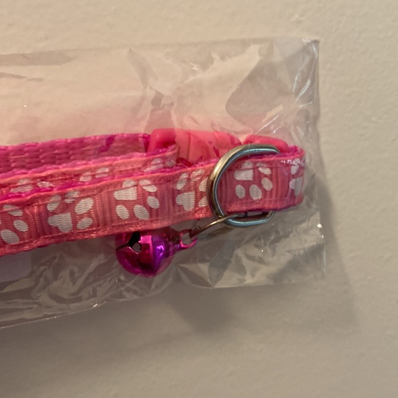 1 LEFT!!🆕Small Dog/Cat Collar: Neon Pink with Bell - Picture 3 of 3